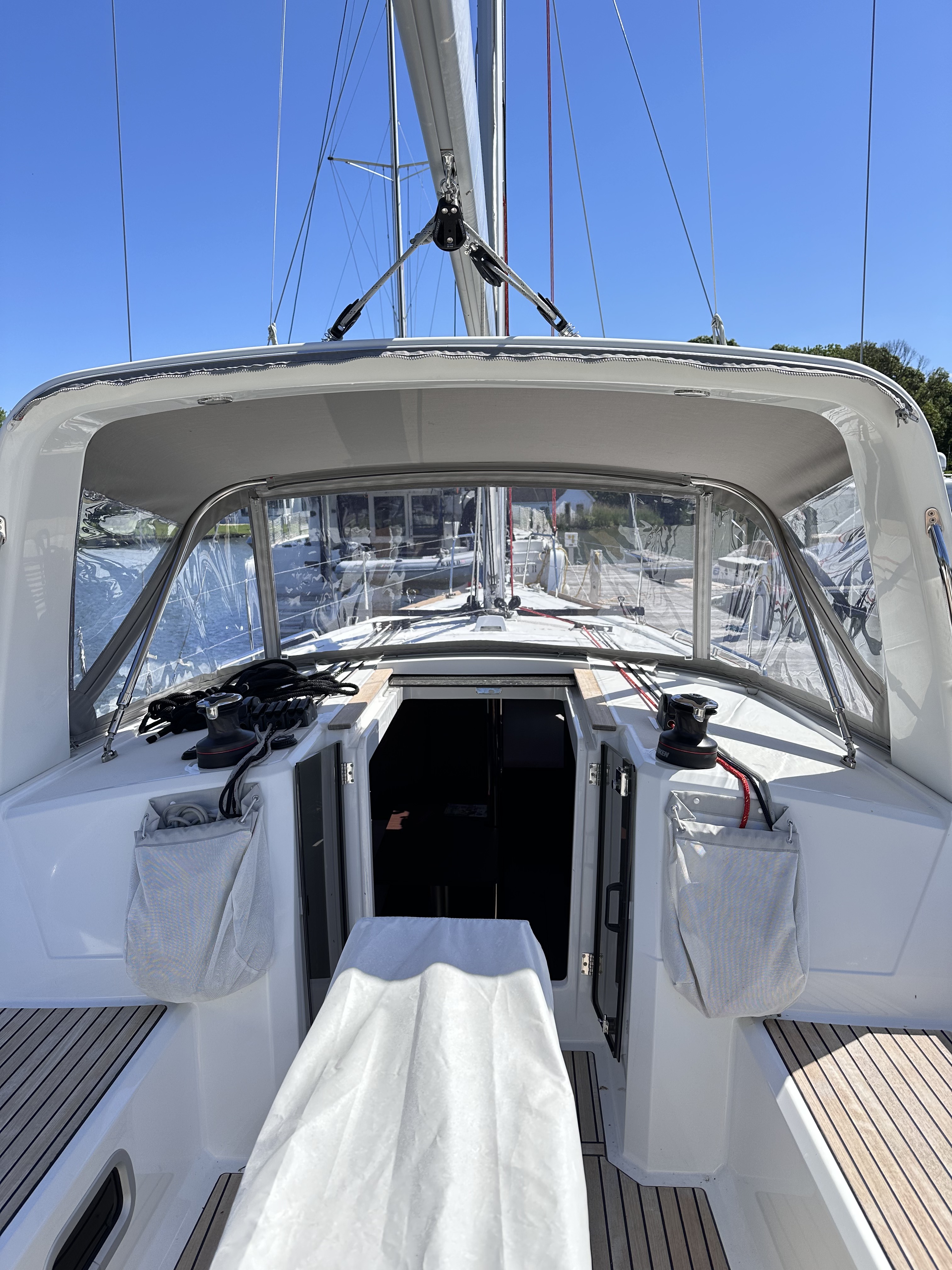 Sailing on the Bay